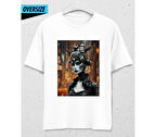 CyberQueen – Kodlanmış Güzellik Oversize T-Shirt Beyaz
