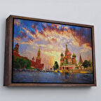 Kahverengi Çerçeveli Kızıl Meydan'da Moskova Kremlin ve Aziz Vasil Katedrali Kanvas Tablosu