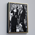 Altın Çerçeveli Asi Rahibeler Kanvas Tablo, İçme ve Sigara Parodisi, Siyah Beyaz Sokak Sanatı