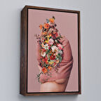 Kahverengi Çerçeveli Soyunan Kadın Renkli Kelebekler ve Çiçekler Detaylı Tablo