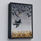 Siyah Çerçeveli Tarla Farelerinin Üstünden Yarasaların Yardımı ile Uçan Kara Kedi Tablosu