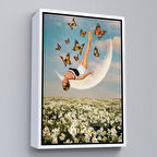 Beyaz Çerçeveli Papatya Tarkası Üzerındeki Mutlu Kadın Duvar Tablosu