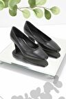 Bambi Siyah Kirisik  Kadın Klasik Topuklu Ayakkabi K01237012542