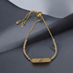 Asil Dikdörtgen Figürlü Beyaz Taşlı ve 14 Ayar Altın Plakalı K Harfli Bileklik