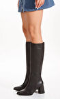Feles Sivri Burun Fermuarsız Kadın Çizme