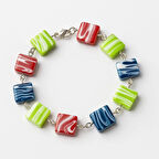 Renkli Küp Boncuk Bileklik – Damar Desenli Akrilik Tasarım