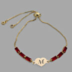 Narin Kalp Motifli ve Çekici Kırmızı Taşlı 14 Ayar Altın Plakalı M Bilekliği