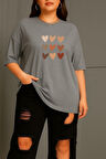 Büyük Beden Sıralı Kalpler Baskılı Unisex Oversize Tişört