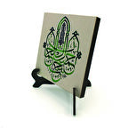 “Allah güzeldir, güzeli sever.”(Hadis-i Şerif)Yazılı MDF Masaüstlük