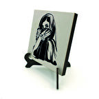 Peçeli Kadın ÇizimiBaskılı MDF Masaüstlük