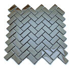 Mutfak tezgah arası ve iç mekan kaplama ve dekorasyon uygulamaları için, 23x48mm. Herringbone dizgili Gümüş Krom, 30x30cm. Fileli Kristal Mozaik.
