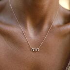 14 Ayar Altın Sıralı Baget Kolye