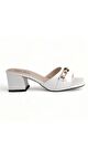 Soigné Beyaz Kadın Zincir Detaylı Şık Ve Zarif Topuklu Terlik