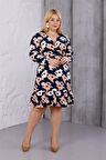 Kadın Lacivert Somon Çiçek Desen Kruvaze Yaka Esnek Bel Büyük Beden Elbise