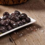 SİYAH KÖY ZEYTİNİ 3,5 KG PET BİDONDA 