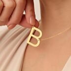 925 Ayar Gümüş Büyük Kişiye Özel Harf Kolye