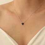 925 Ayar Gümüş Işıltılı Gece Mavisi Taşlı Kalp Kolye