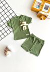 Neşeli Bebekler Oyuncaklı Cepli Şortlu Takım Yeşil