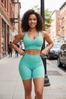 Beru Kadın Açık Mavi Fit Görünümlü Yüksek Bel Spor Crop Top Şort Takımı Najmaddin