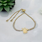 Sadelik ve Şıklığın Birleşimi, Mevlana Motifli Beyaz Taşlı ve 14 Ayar Altın Plakalı Nazlı Bilekliği