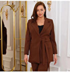 Kuşaklı ceket pantolon takım elbise 