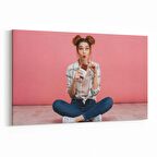 Olla 16748Y Model / Manken Görseli Yatay Kanvas Tablo (Ölçü: 150X100)