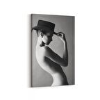 Olla 17026D Model / Manken Görseli Dikey Kanvas Tablo (Ölçü: 60X90)