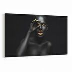 Olla 16834Y Model / Manken Görseli Yatay Kanvas Tablo (Ölçü: 30X20)