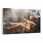 Olla 17019Y Model / Manken Görseli Yatay Kanvas Tablo (Ölçü: 90X60)