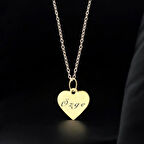 Göz Kamaştıran Kalp Motifli 14 Ayar Altın Plakalı Özge Kolyesi