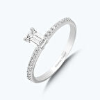 Pırlanta Kolları Taşlı Tektaş Yüzük