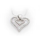 Gümüş Kalpli Kadın Kolye