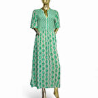 VİSKON YARIM KOL YAZLIK UZUN / MİDİ BİLEK ÜSTÜ DİZ ALTI YEŞİL KREM DESENLİ DOKULU ELBİSE