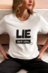 LIE Skıp Ad Baskılı Eğlenceli Unisex Bisiklet Yaka %100 Pamuklu T-Shirt