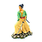 Kimonolu ve Katanalı Samuray Biblosu