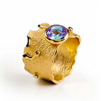 Geniş Mistik Topaz Taşlı Gümüş Yüzük – Varnen Crest