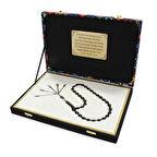 Özel Premium Kutulu 1000 Ayar Kazaz Püsküllü Arpa Kesim Maxi Boy Koyu Kırmızı Renk Doğal Damla Kehribar Tesbih