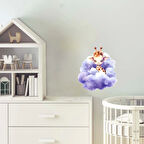 Mor Bulutlar Arasından Bakan Sevimli Zürafa Duvar Çıkartması