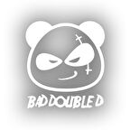 Kötü Panda Sticker 17x17 Cm Beyaz