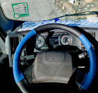 DİKİŞLİ DİREKSİYON KILIFI SİYAH DERİ MAVİ DERİ SİYAH DİKİŞLİ ISUZU NPR LONG 10 İÇİN