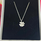 Yonca Kadın Kolyesi 925 Ayar Gümüş Rodyumlu Zirkon Taşlı