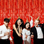 Metalize Kırmızı Arka Fon