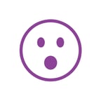 Şaşıran Emoji Araba Sticker 17x17 Cm Mor