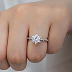 STİLLOVE ​Gümüş Çiçek Desenli Kadın Yüzük