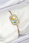 316L Çelik Zincir Turkuaz Mineli Sanatsal Portre İnci Detaylı Papatya Model Gold Renk Kadın Bileklik - TJ-BB7230