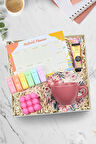 Haftalık Planner & Ayıcık Fosforlu Kalem & Pembe Fincan & Pembe Bubble Mum & El Kremi Hediye Seti