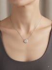 Yonca Model Taşlı Gümüş Kolye