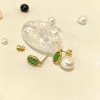 Yeşil Taşlı Vidalı Küpe 14 Ayar Altın HD VİDEOLU