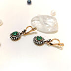 Elmas ve Zümrüt Taşlı Küpe 8 Ayar Altın HD VİDEOLU