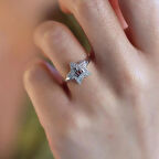 Zirkon Taşlı Kral Tacı Gümüş Yüzük